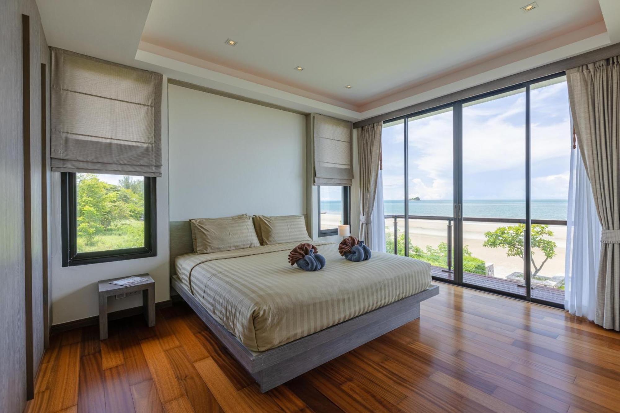 Beachfront Modern 4 Bedroom Pool Villa - Rv HHQ Eksteriør billede