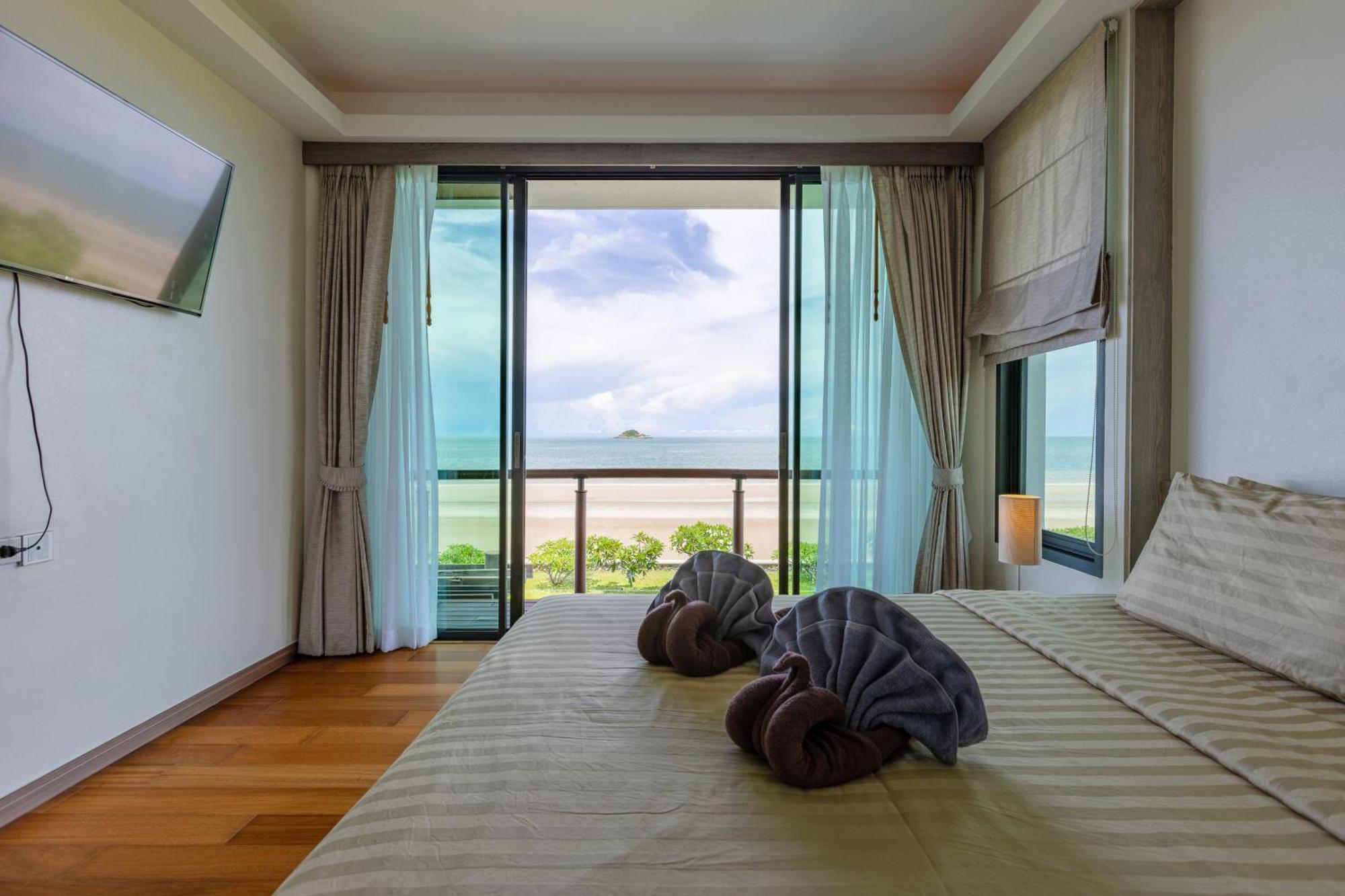 Beachfront Modern 4 Bedroom Pool Villa - Rv HHQ Eksteriør billede
