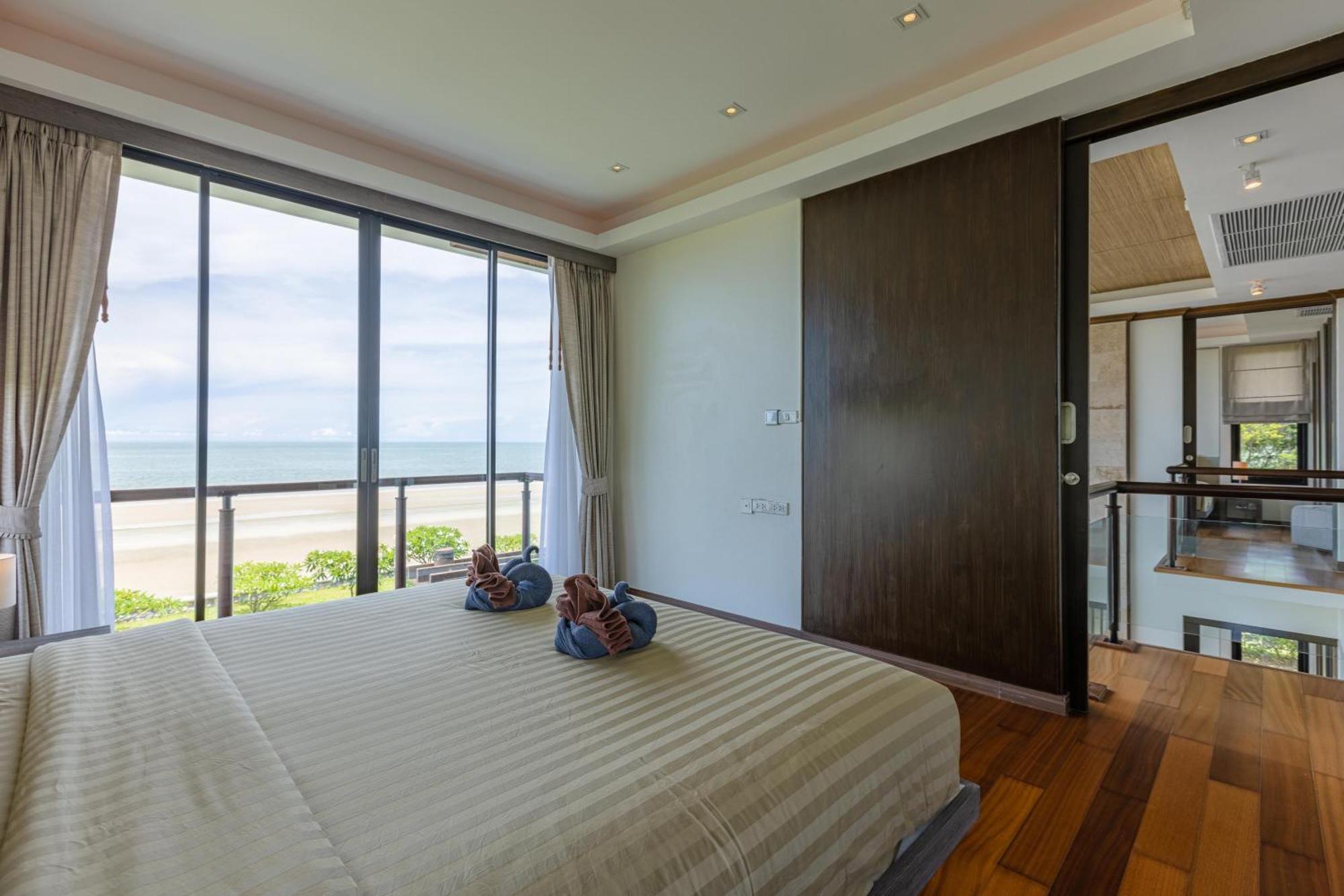 Beachfront Modern 4 Bedroom Pool Villa - Rv HHQ Eksteriør billede