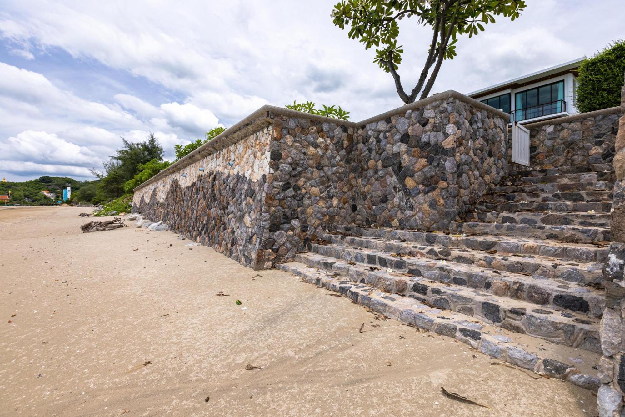 Beachfront Modern 4 Bedroom Pool Villa - Rv HHQ Eksteriør billede